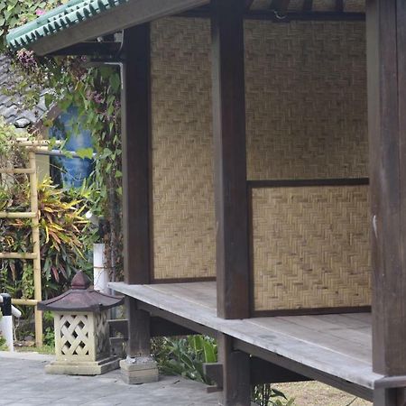 Montongbuwoh Villa Yukie Senggigi מראה חיצוני תמונה