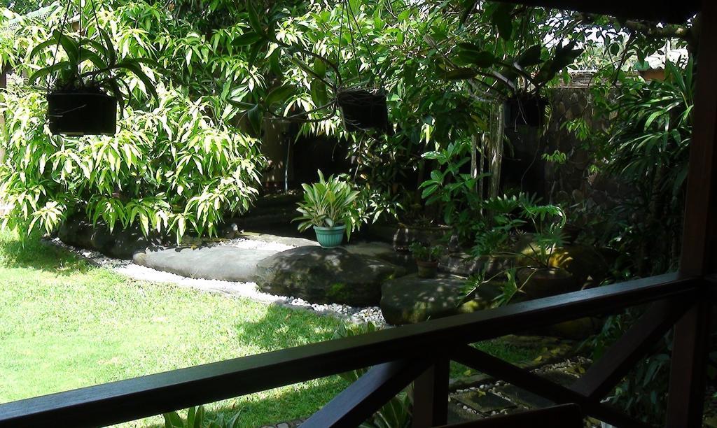 Montongbuwoh Villa Yukie Senggigi מראה חיצוני תמונה