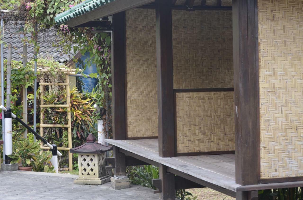 Montongbuwoh Villa Yukie Senggigi מראה חיצוני תמונה