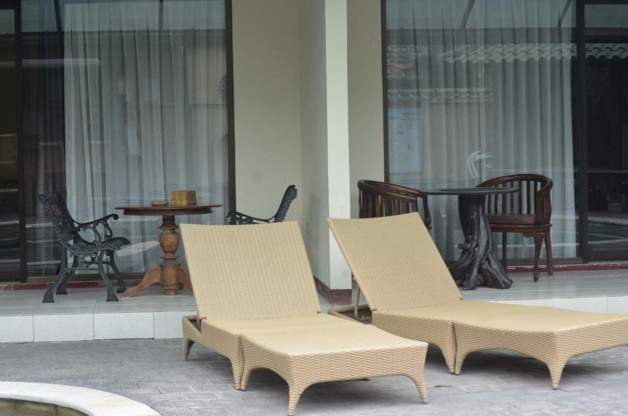 Montongbuwoh Villa Yukie Senggigi מראה חיצוני תמונה