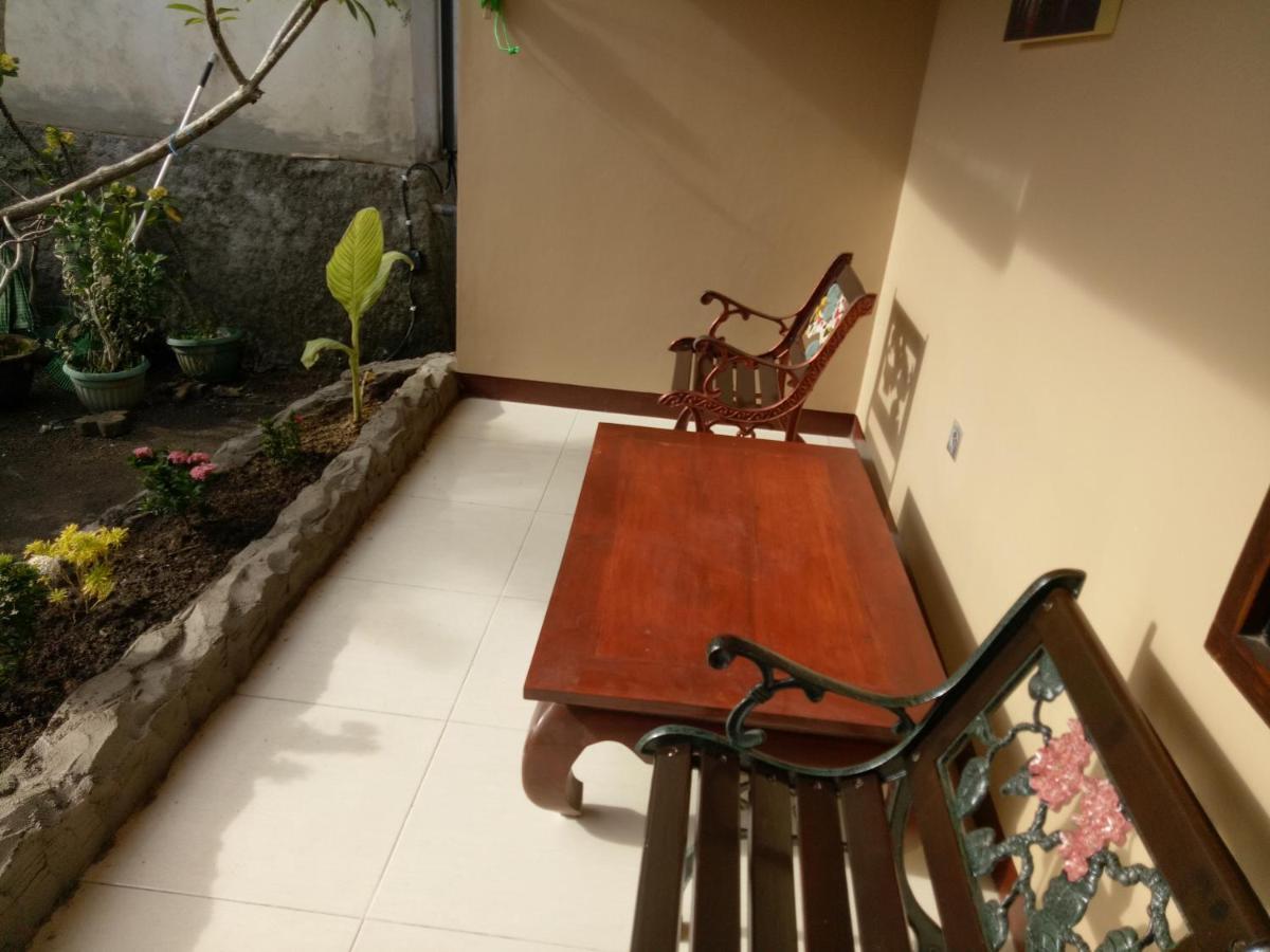 Montongbuwoh Villa Yukie Senggigi מראה חיצוני תמונה